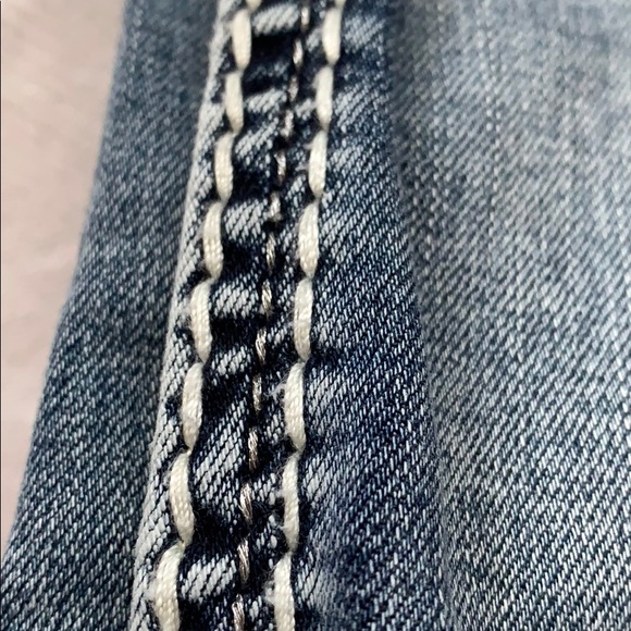 Jeans - Picture 11 of 12